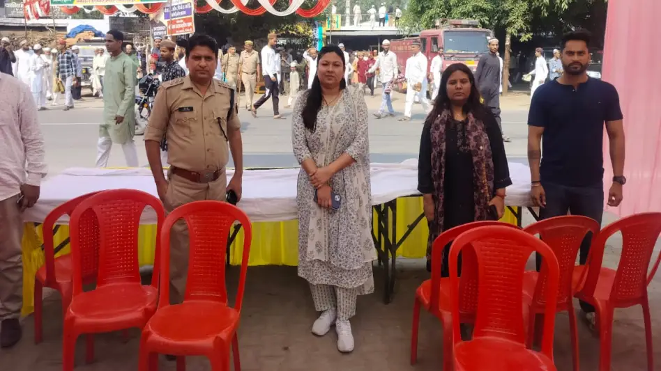 Eid ul Adha 2025: बरेली के फरीदपुर में दिखा एकता का पवित्र उत्सव