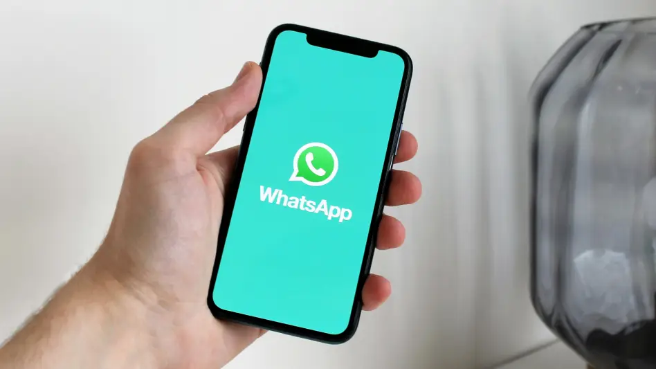 WhatsApp Ads: वॉट्सऐप पर अब दिखेंगे विज्ञापन: मेटा का नया अपडेट क्या बदलेगा आपका अनुभव?