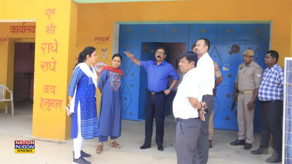 Bareilly kanwar news: बरेली में कांवड़ मार्ग का डीएम ने किया औचक निरीक्षण, लापरवाह अधिकारियों को फटकार