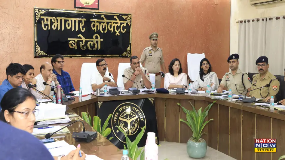 Kanwar Yatra Bareilly: बरेली में कांवड़ यात्रा मार्ग पर गड्ढों और टूटी सड़कों से खतरा बढ़ा, DM व SSP ने तत्काल सुधार के दिए आदेश