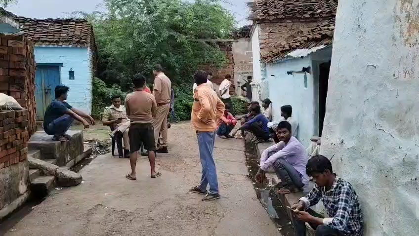 Hamirpur news-  करियारी गांव में तालाब से मिला 43 वर्षीय युवक का शव, दो दिन पहले घर से झगड़कर निकला था युवक