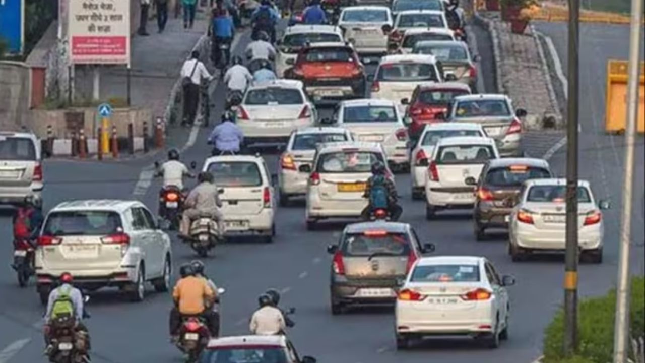 दिल्ली-NCR में 10 साल पुरानी डीजल गाड़ियों पर रोक नहीं! सुप्रीम कोर्ट ने  सुनाया ये बड़ा फैसला