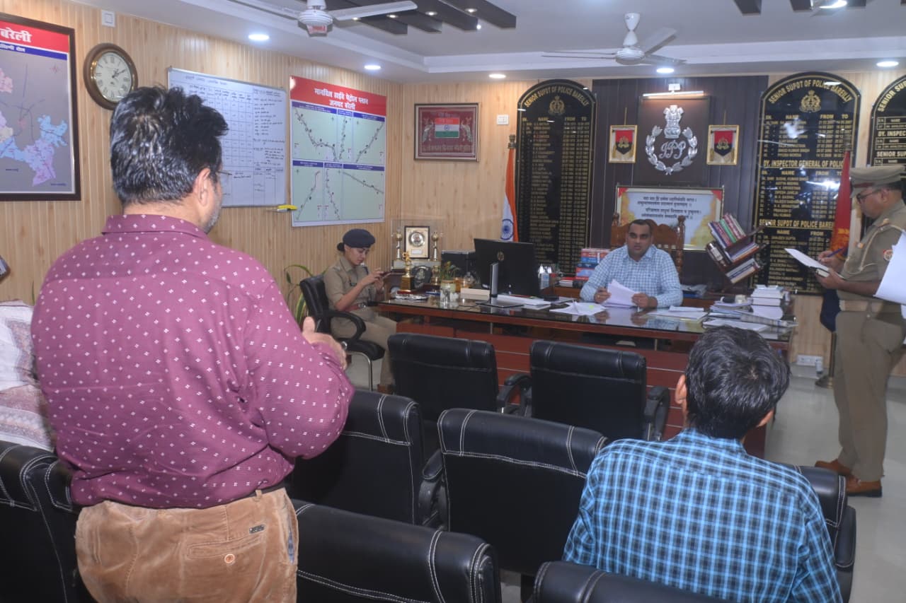 बरेली पुलिस की ‘दर्पण’ कार्रवाई में ढिलाई , एक पर जांच, दूसरे को चेतावनी