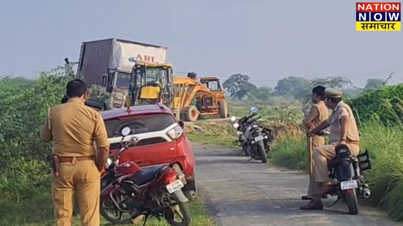 औरैया गौवंश हादसा: गौवंश से लदा कंटेनर पलटा, एक दर्जन से ज्यादा की मौत