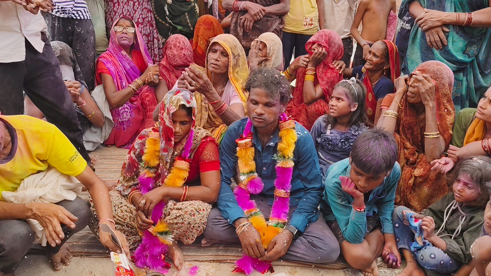 हमीरपुर में प्रेम विवाह में आया नया मोड़, पत्नी अपने बच्चों के साथ पति के पास लौट गई