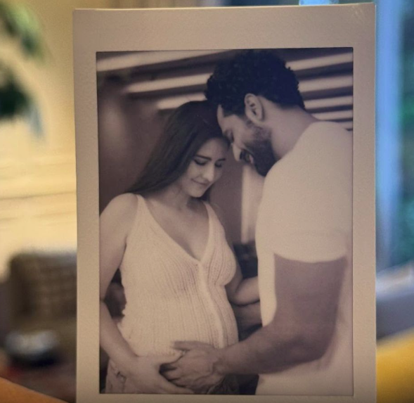 “कटरीना कैफ और विकी कौशल बनने वाले हैं माता-पिता, कपल ने की प्रेग्नेंसी की आधिकारिक घोषणा”