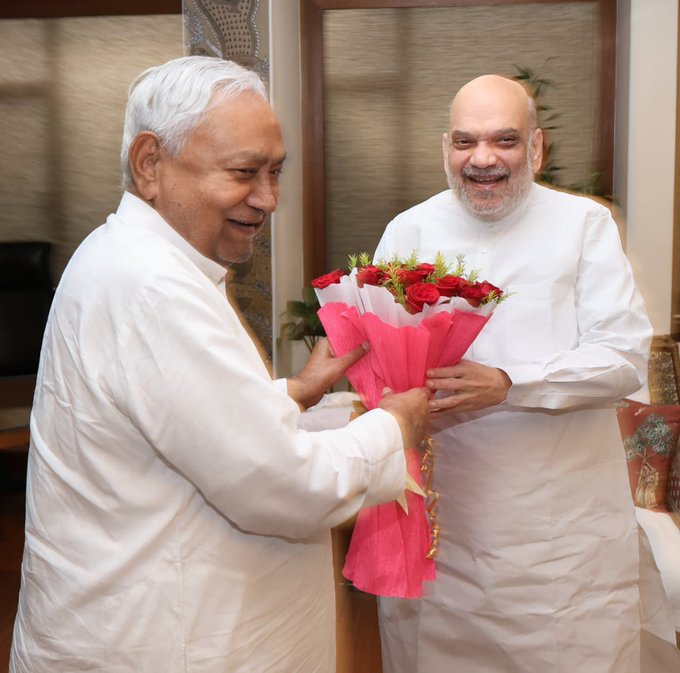 बिहार विधानसभा चुनाव से पहले नीतीश कुमार ने अमित शाह से की बैठक