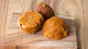 सर्दियों में बढ़ती मिलावट के बीच असली गुड़ की पहचान कैसे करें? मास्टरशेफ पंकज भदौरिया ने बताए आसान और भरोसेमंद टिप्स