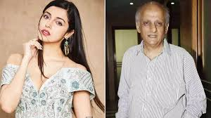 दिव्या खोसला ने लीक की मुकेश भट्ट की कॉल रिकॉर्डिंग, ‘सावी बनाम जिगरा’ विवाद में आया बड़ा ट्विस्ट