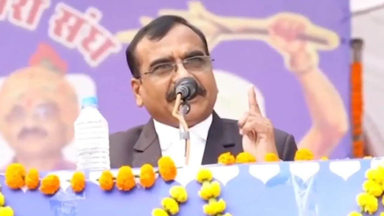 IASControversy- MP में IAS का आपत्तिजनक बयान, कहा ‘ब्राह्मण बेटी दान करें तभी खत्म होगा आरक्षण’