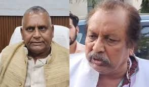 कानपुर देहात: दिशा बैठक में हंगामा , सांसद भोले बोले “मैं सबसे बड़ा हिस्ट्रीशीटर हूं”, पूर्व सांसद वारसी से भिड़ंत का वीडियो वायरल