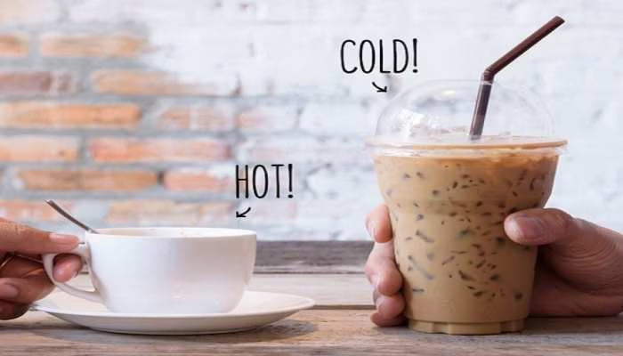 Cold Coffee vs Hot Coffee: मौसम और स्वाद के हिसाब से कौन है बेहतर विकल्प?