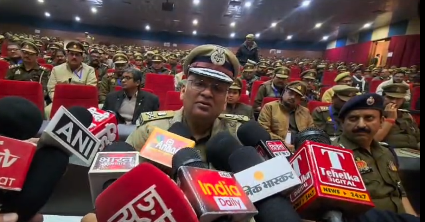 बांदा में साइबर जागरूकता कार्यशाला,डीजीपी राजीव कृष्ण ने दी डिजिटल सतर्कता की सख्त चेतावनी