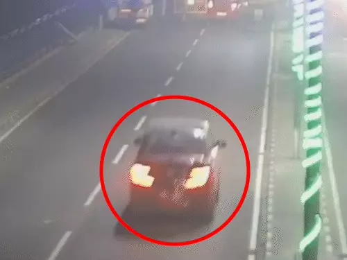 कानपुर में कार सवारों का कहर: 2 दरोगा और होमगार्ड को रौंदा, आरोपी फरार