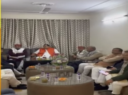 ब्राह्मण विधायकों की बैठक पर सपा का हमला, योगी सरकार पर जातीय राजनीति का आरोप