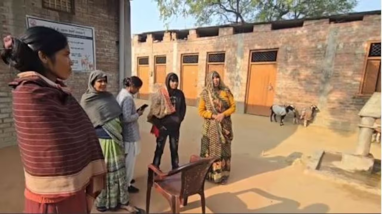 कानपुर देहात में धर्मांतरण का बड़ा खुलासा: ‘नवाकांती सोसाइटी’ पर 10 साल से ईसाई बनाने का आरोप, तीन गिरफ्तार