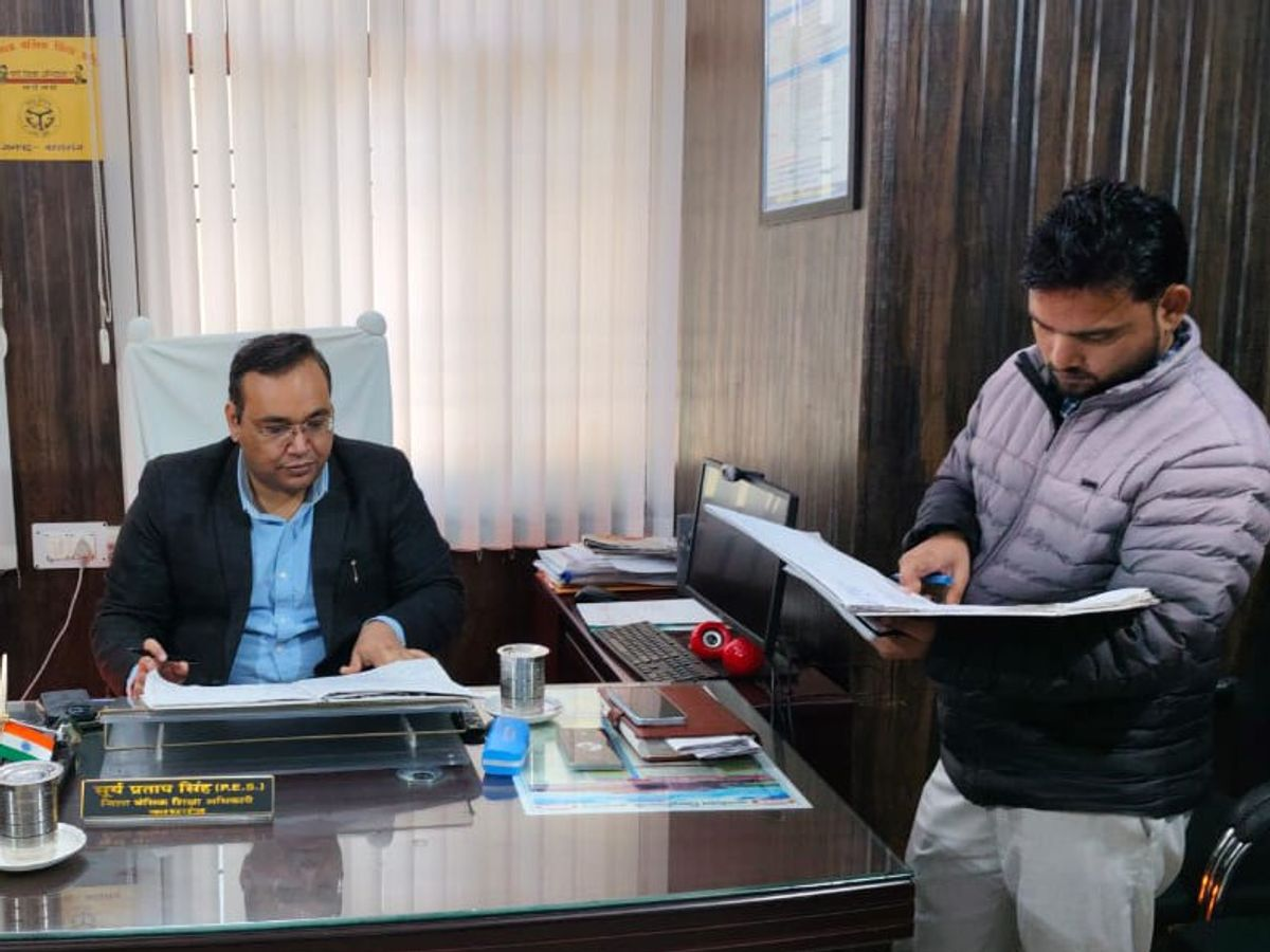 कासगंज गौशाला में लापरवाही, जिलाधिकारी ने लिया कड़ा कदम