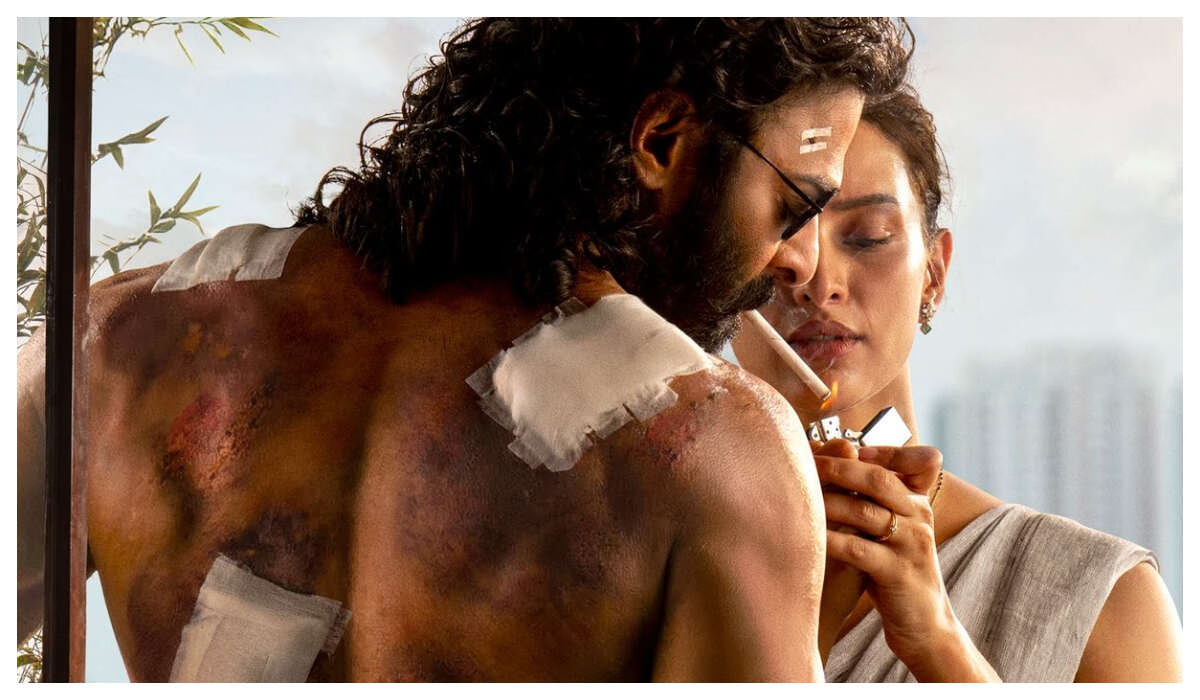 ‘स्पिरिट’ का फर्स्ट लुक रिलीज: प्रभास का शर्टलेस इंटेंस अवतार, तृप्ति डिमरी के साथ बढ़ा तापमान