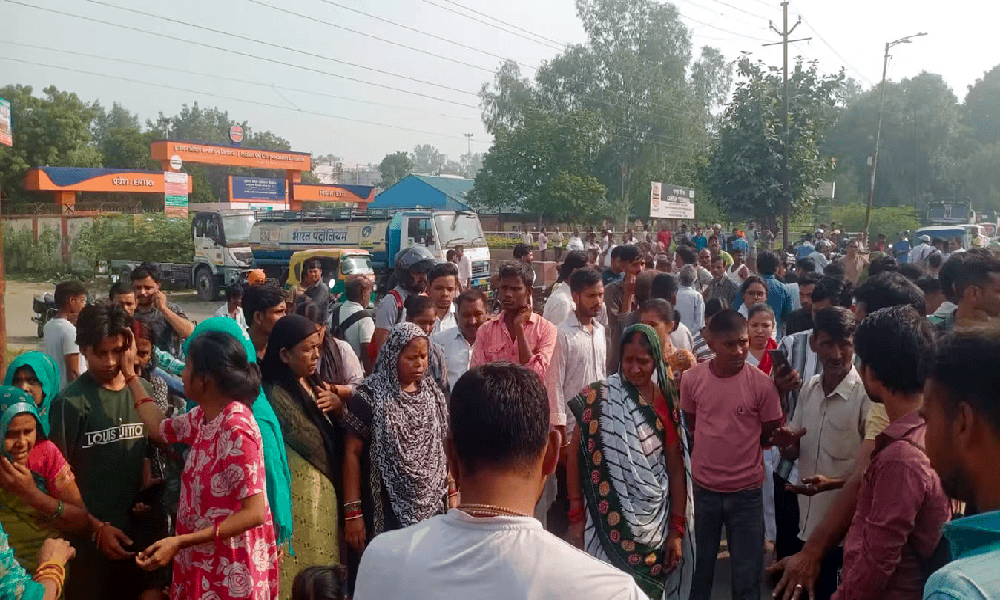 कानपुर के पनकी में दर्दनाक सड़क हादसा, तेज रफ्तार टैंकर ने महिला को रौंदा; मौके पर ही मौत